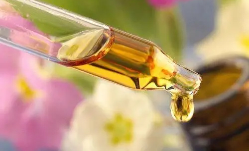 采用新鴻順基礎(chǔ)油制作的潤滑油究竟好在哪里？